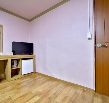 Daegu Bisan-Dong Villa Motel Værelse billede