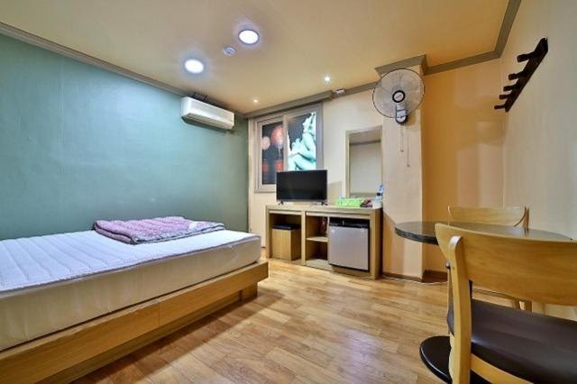 Daegu Bisan-Dong Villa Motel Værelse billede
